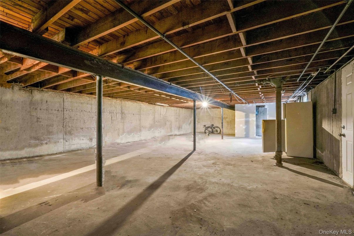Interior, Wooden Beams