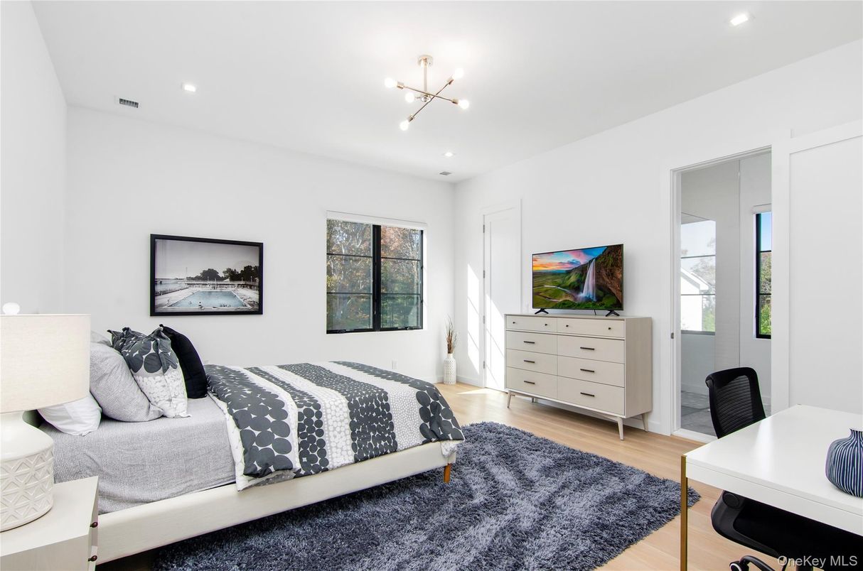 Bedroom, Interior, Pendant Lights, Recessed Lighting, Wood Texture Flooring