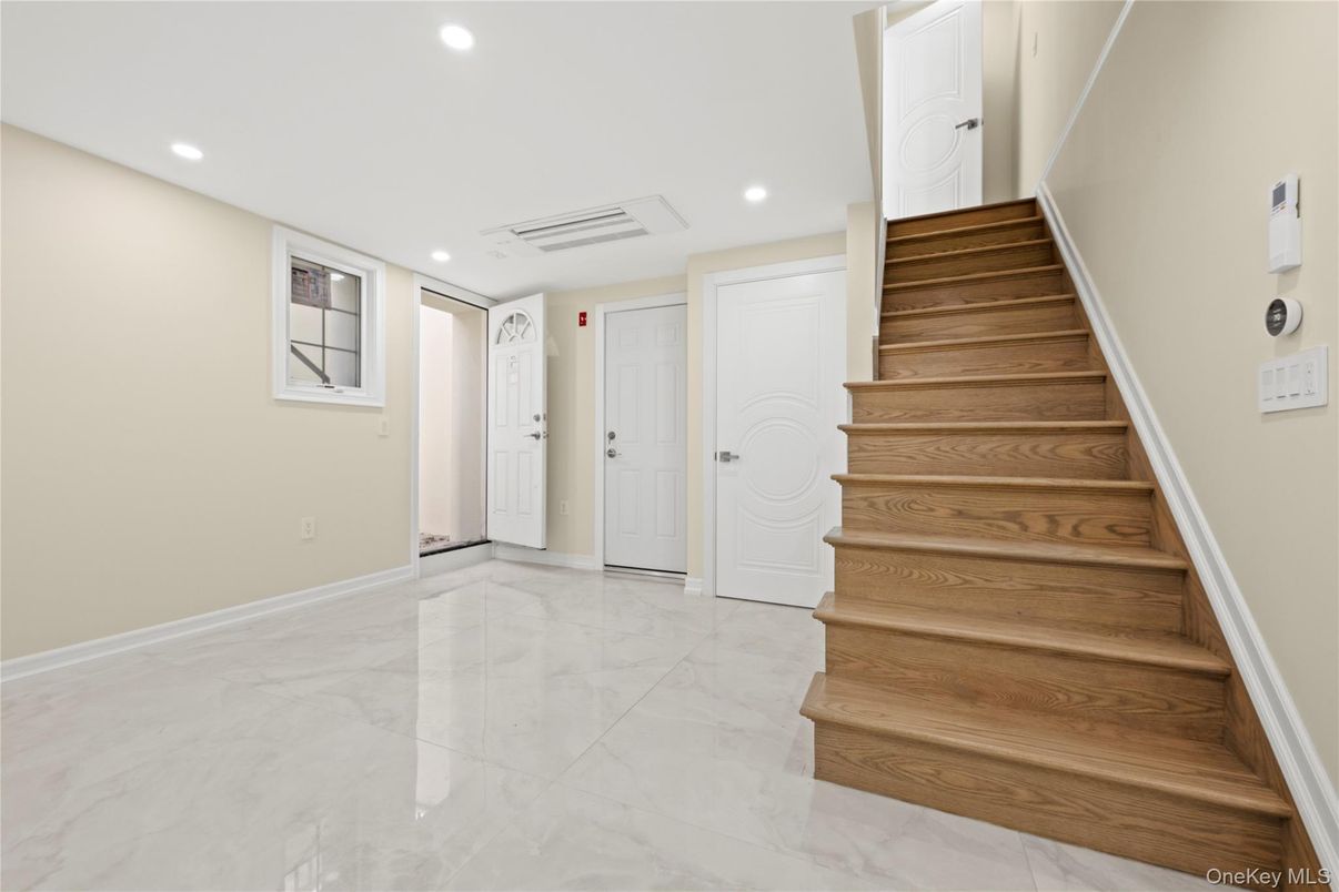 Interior, Marble, Recessed Lighting