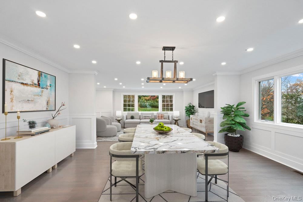 Dining room, Interior, Living room, Pendant Lights, Recessed Lighting, Wood Texture Flooring