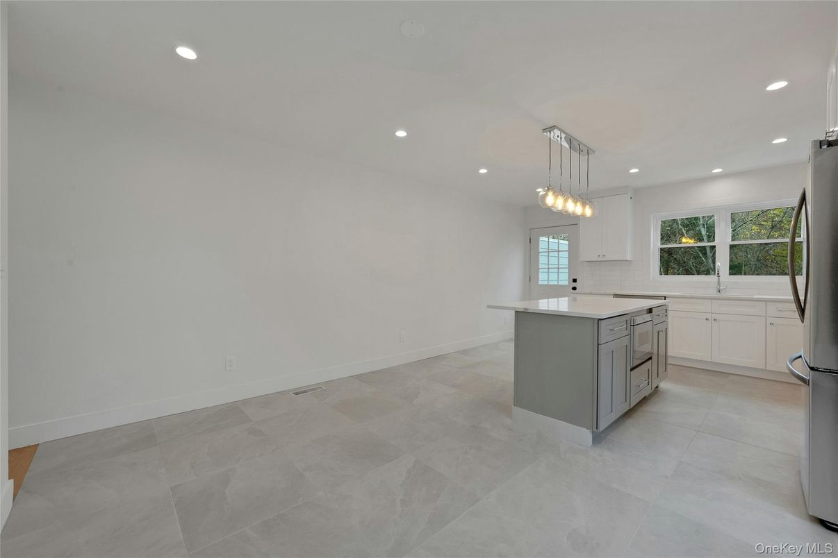 Interior, Kitchen, Pendant Lights, Recessed Lighting