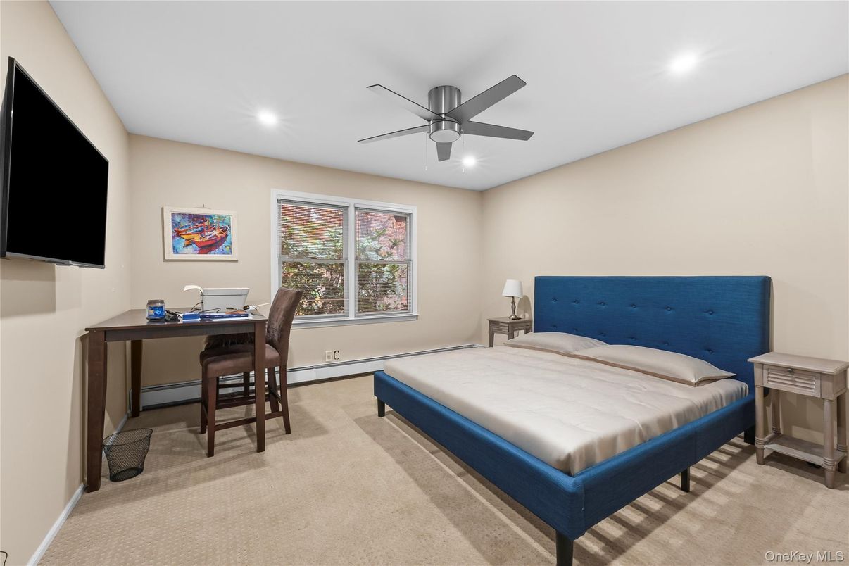 Bedroom, Home Office, Interior, Recessed Lighting