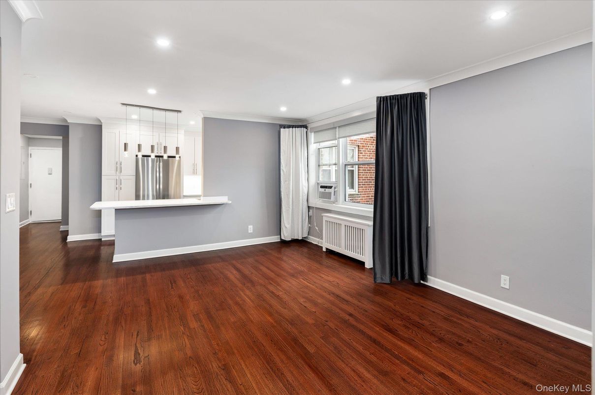 Empty room, Interior, Pendant Lights, Recessed Lighting, Wood Texture Flooring