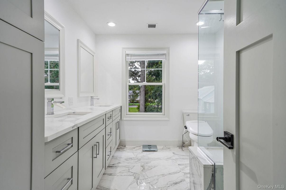 Bathroom, Dual Sink Vanities, Interior, Marble, Recessed Lighting