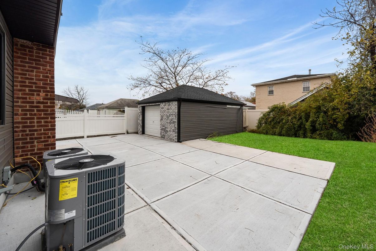 Backyard, Detached Garage, Exterior