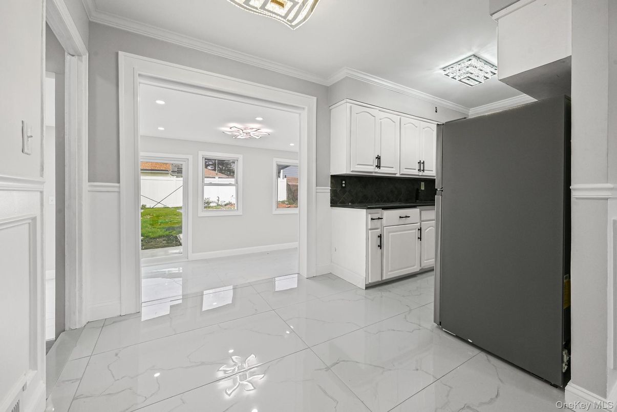 Interior, Kitchen, Marble, Recessed Lighting