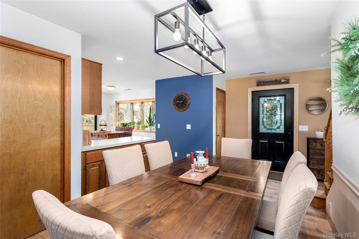 Dining room, Interior, Pendant Lights, Recessed Lighting, Wood Texture Flooring