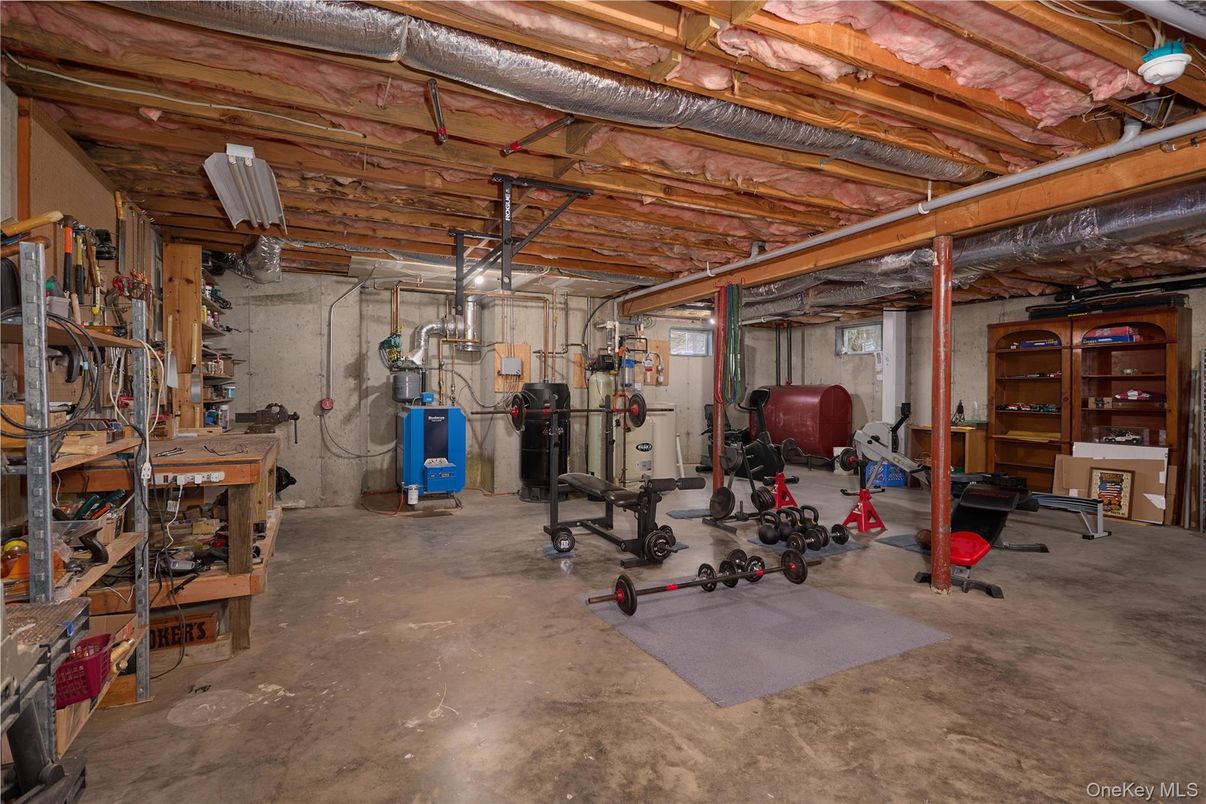 Fitness Equipment, Interior, Wooden Beams