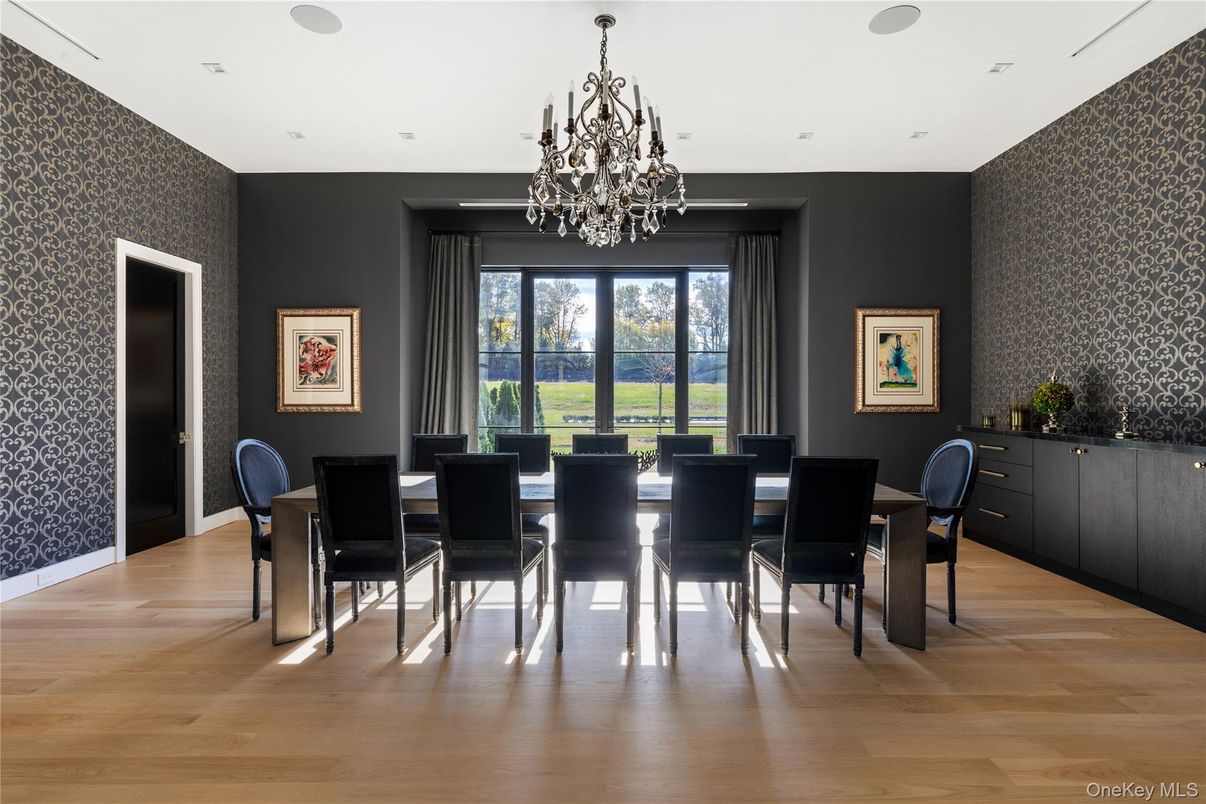 Chandelier, Dining room, Interior, Recessed Lighting, Wood Texture Flooring
