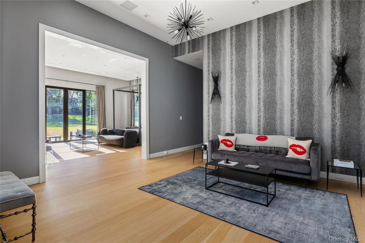 Interior, Living room, Recessed Lighting, Wood Texture Flooring