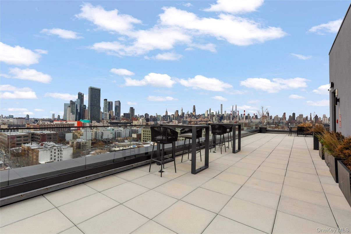 Exterior, Other, Skyline