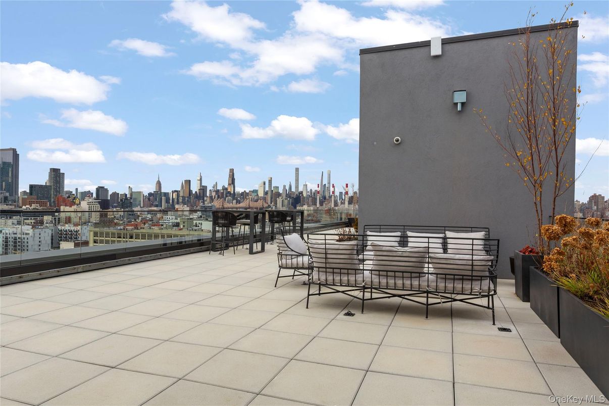 Exterior, Other, Skyline