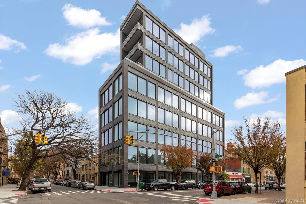 Exterior, Facade, Highrise