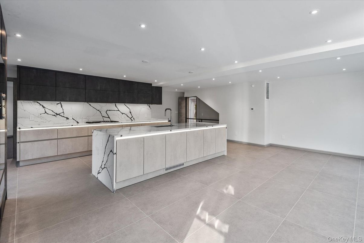 Interior, Kitchen, Marble Walls, Recessed Lighting