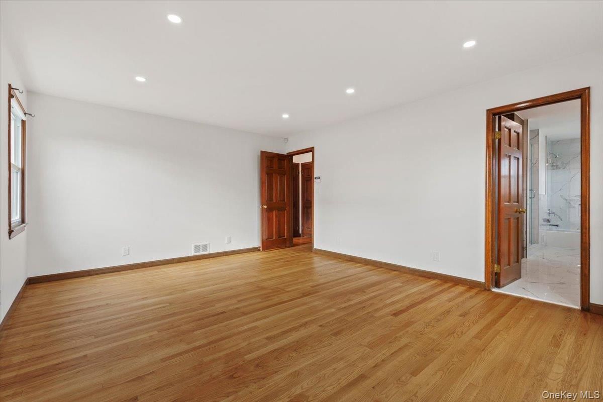 Empty room, Interior, Marble, Recessed Lighting, Wood Texture Flooring