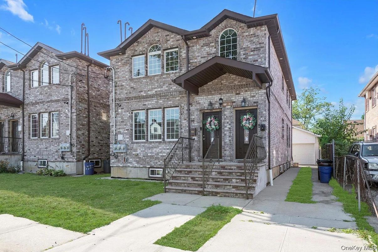 Exterior, Facade, Brick Facade, Brick Traditional