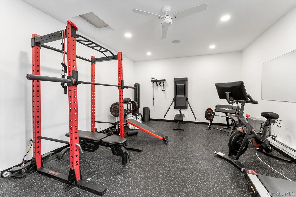 Fitness Equipment, Interior, Recessed Lighting