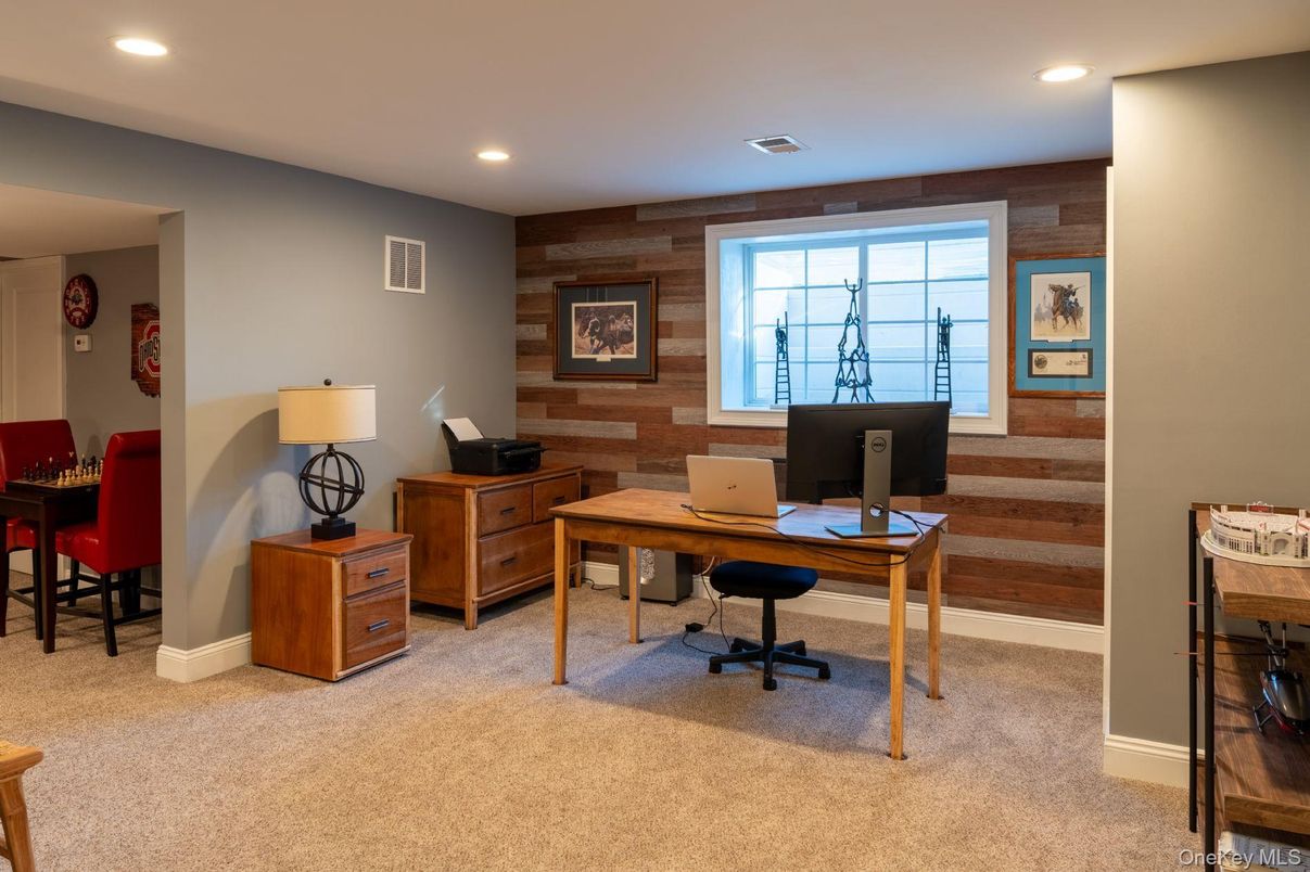 Home Office, Interior, Recessed Lighting, Wooden Walls