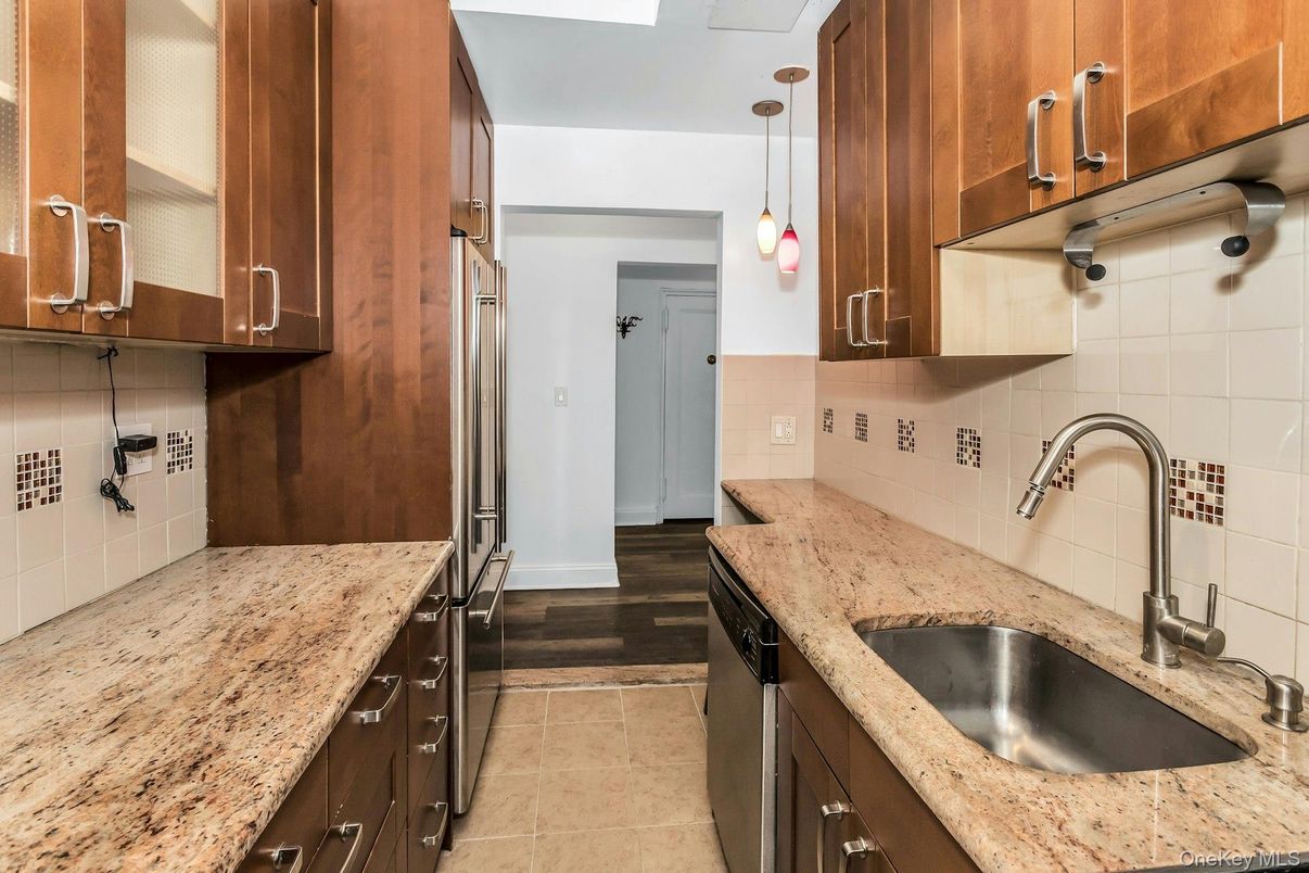 Interior, Kitchen, Pendant Lights