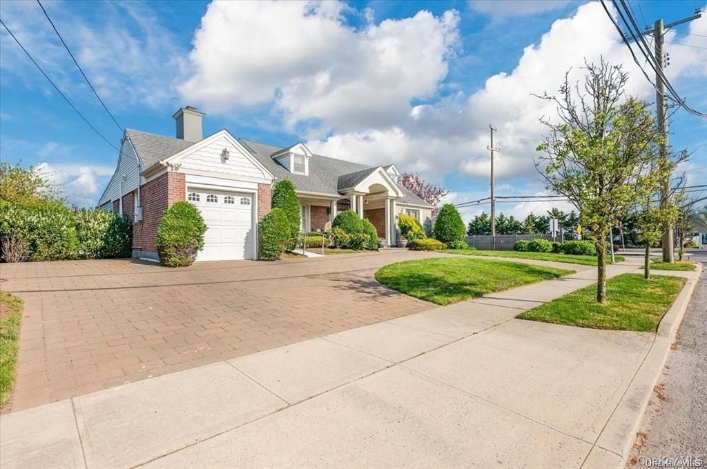 Attached, Exterior, Facade, Brick Facade, Cape Cod