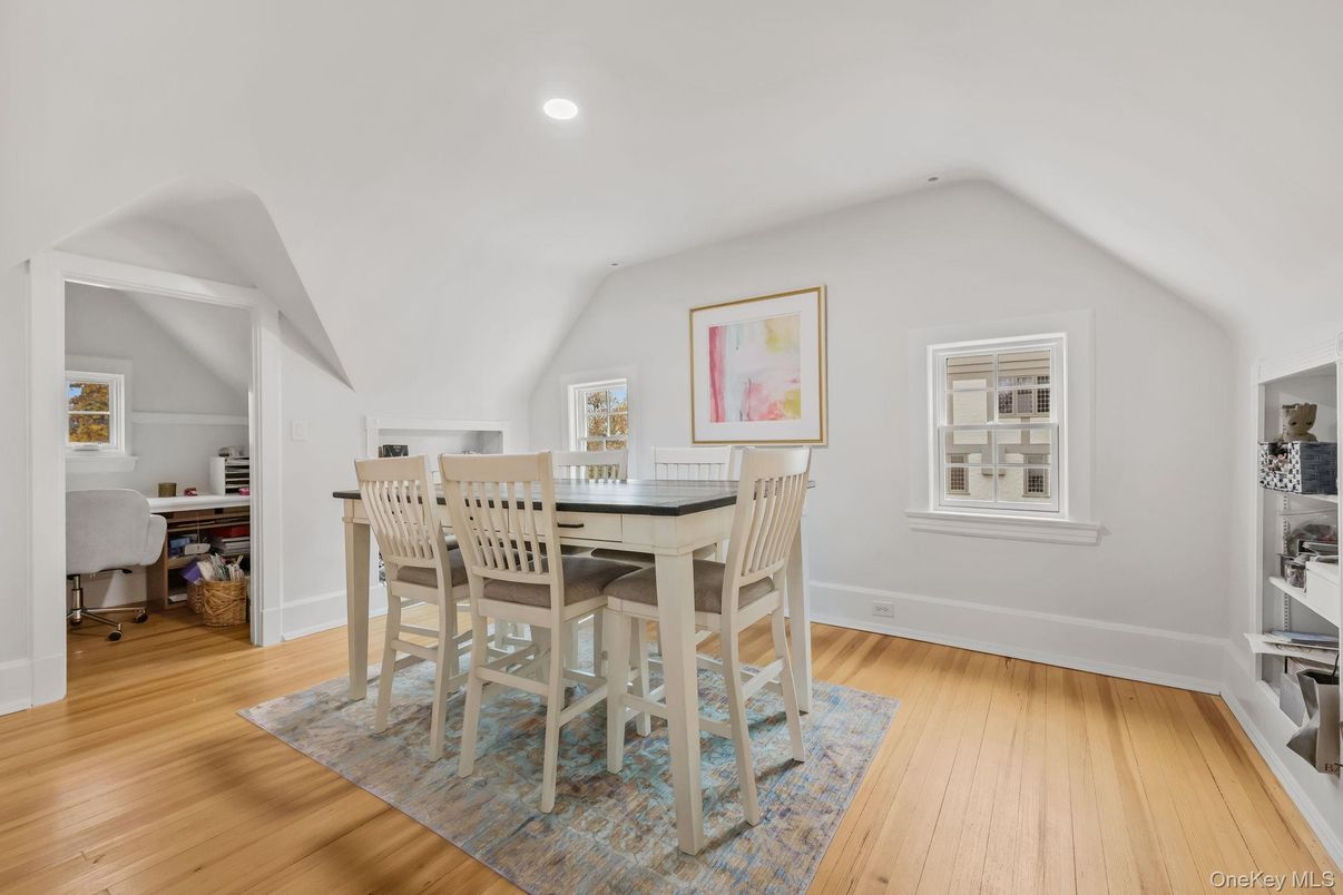 Dining room, Interior, Recessed Lighting, Wood Texture Flooring