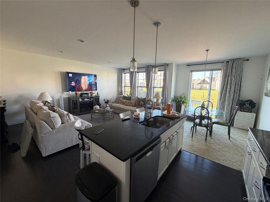 Dining room, Interior, Kitchen, Living room, Pendant Lights, Recessed Lighting, Wood Texture Flooring