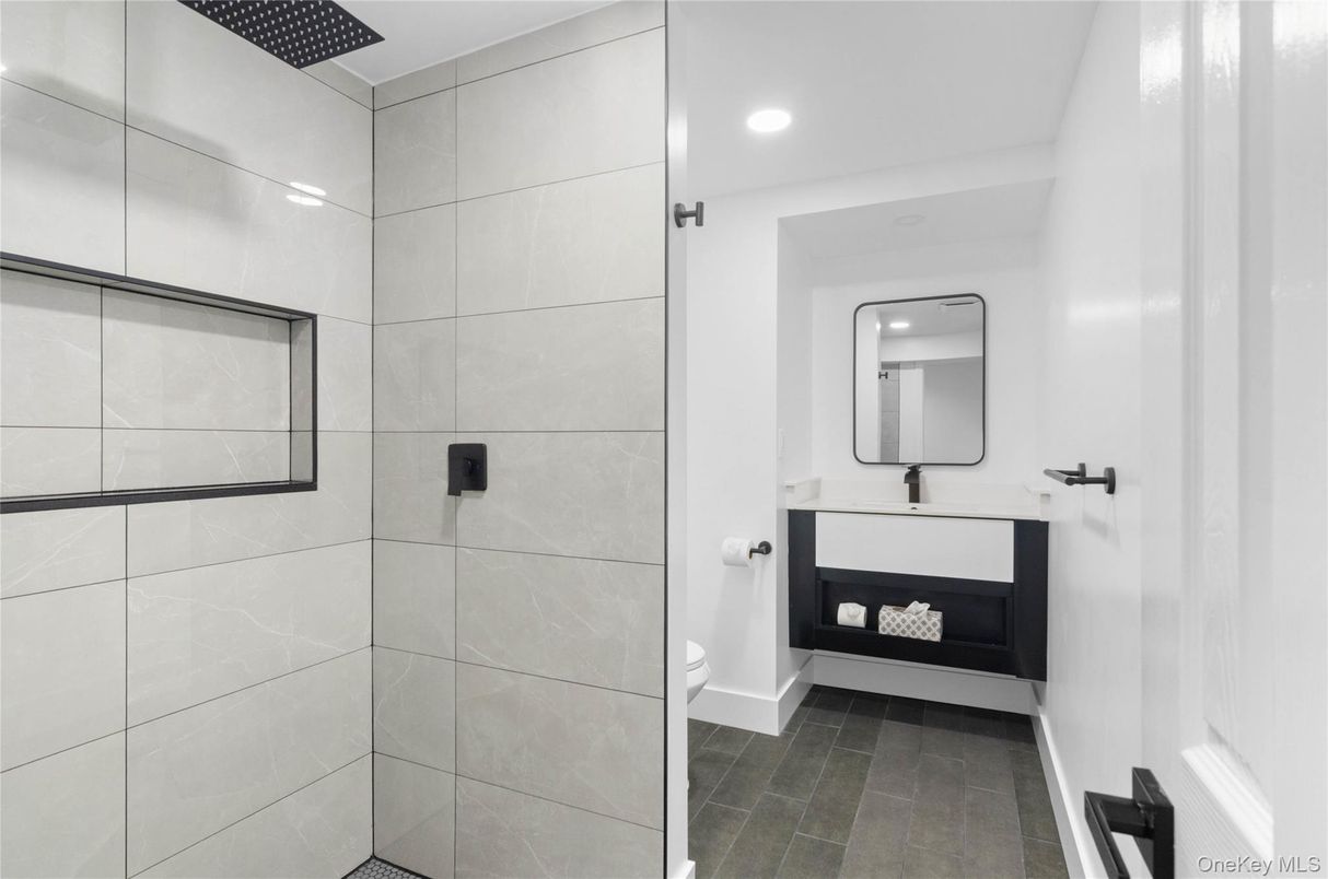 Bathroom, Interior, Recessed Lighting, Wood Texture Flooring