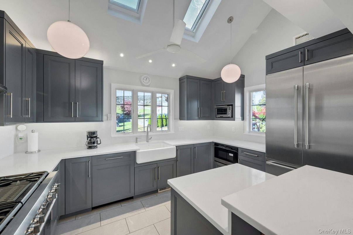 Interior, Kitchen, Pendant Lights, Recessed Lighting, Stainless Steel Appliances