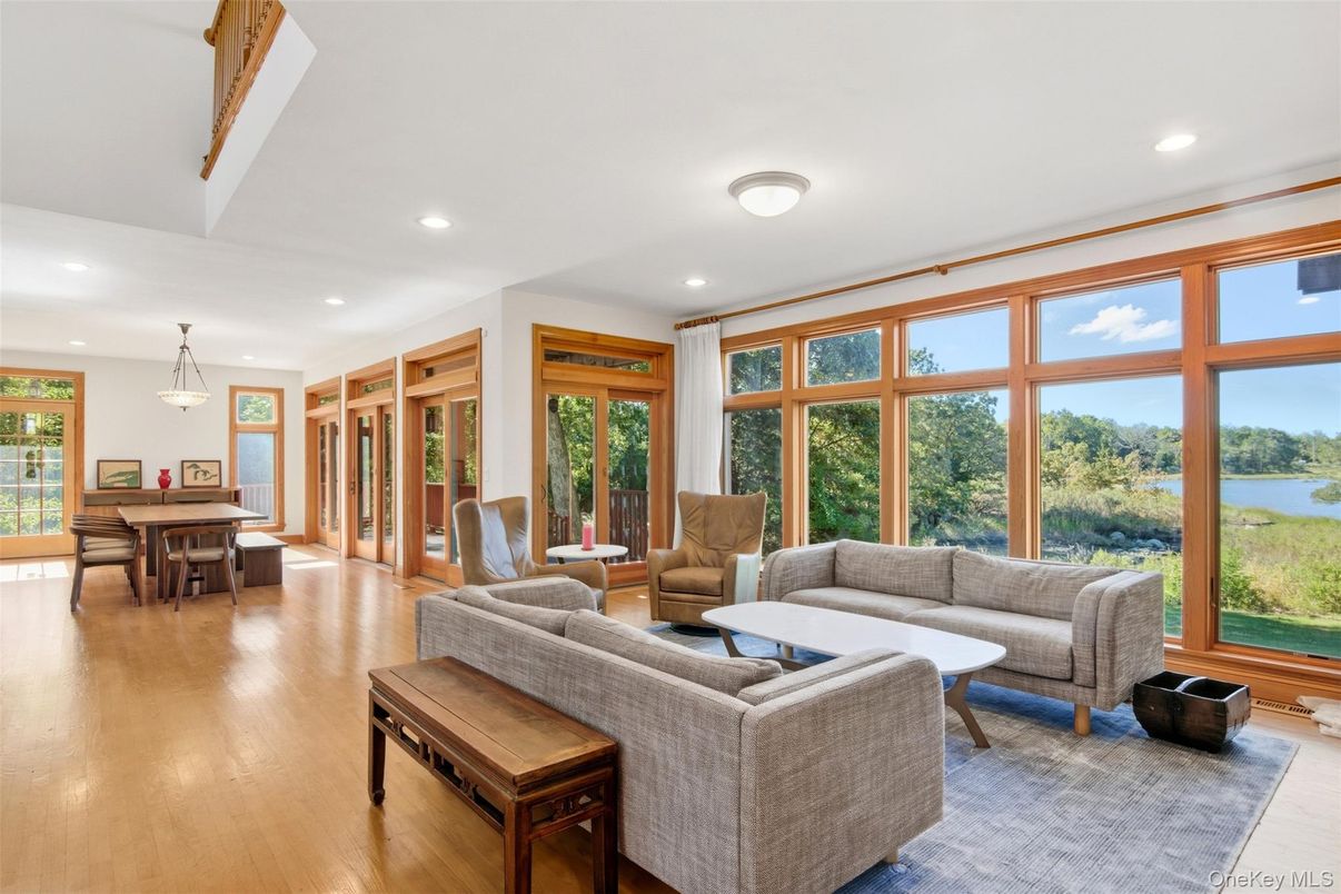 Dining room, Interior, Living room, Pendant Lights, Recessed Lighting, Water, Wood Texture Flooring