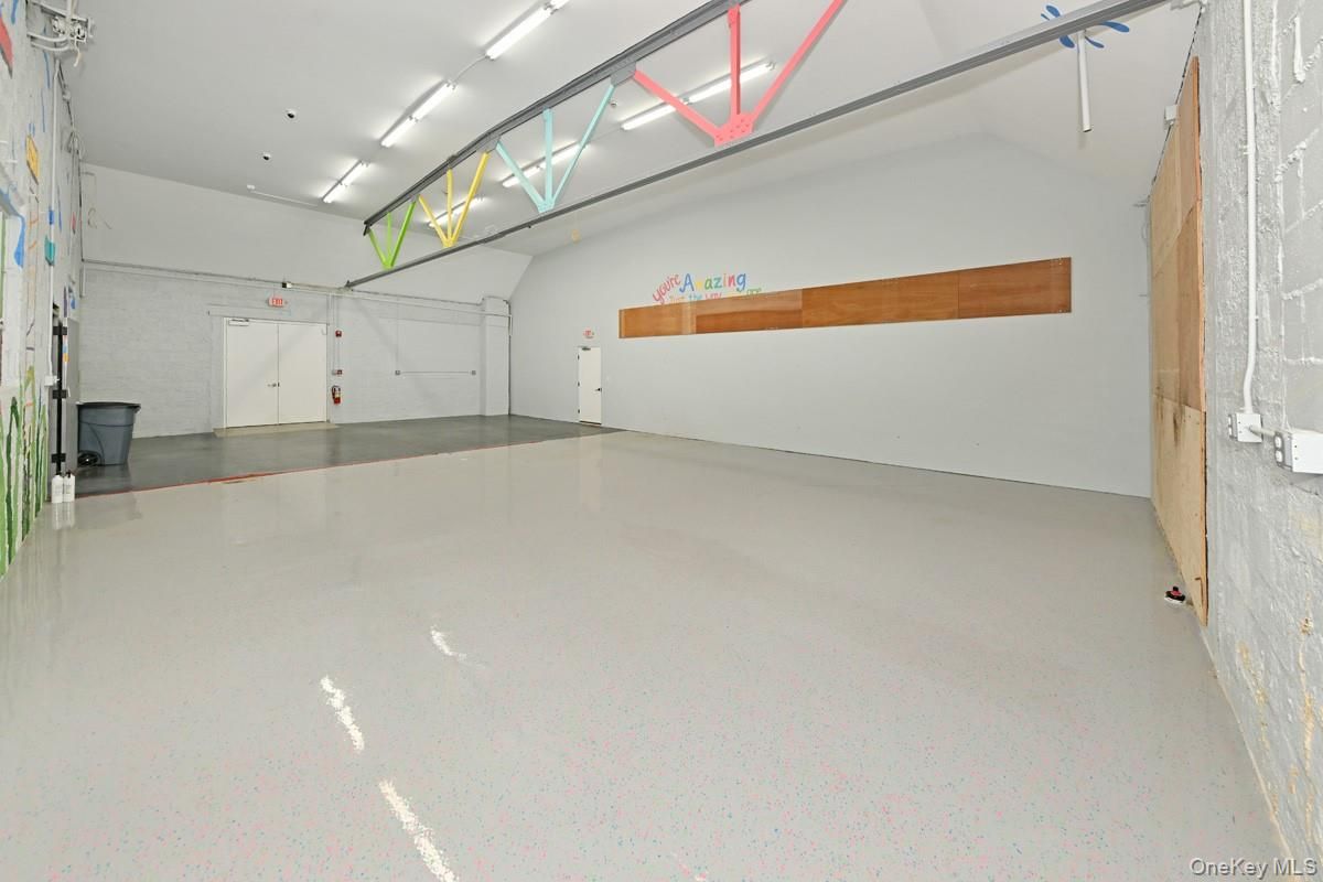 Garage, Interior, Recessed Lighting