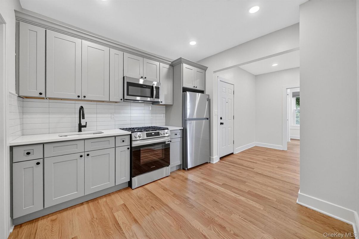 Interior, Kitchen, Recessed Lighting, Stainless Steel Appliances, Wood Texture Flooring