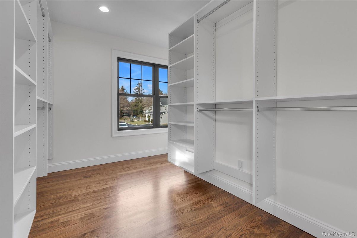 Interior, Recessed Lighting, Walk-in Closets, Wood Texture Flooring