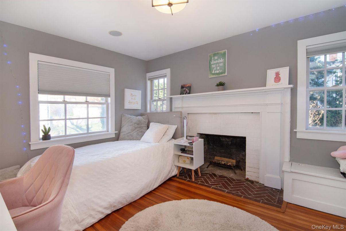 Bedroom, Fireplace, Interior, Wood Texture Flooring