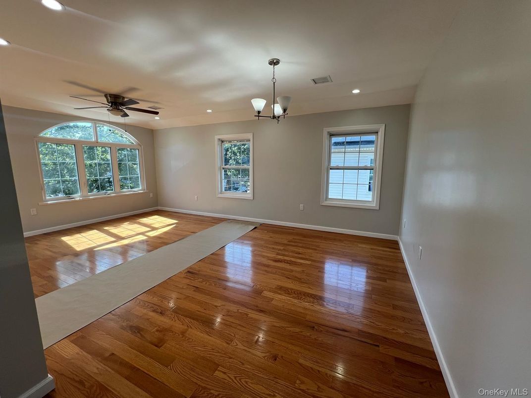 Empty room, Interior, Pendant Lights, Recessed Lighting, Wood Texture Flooring