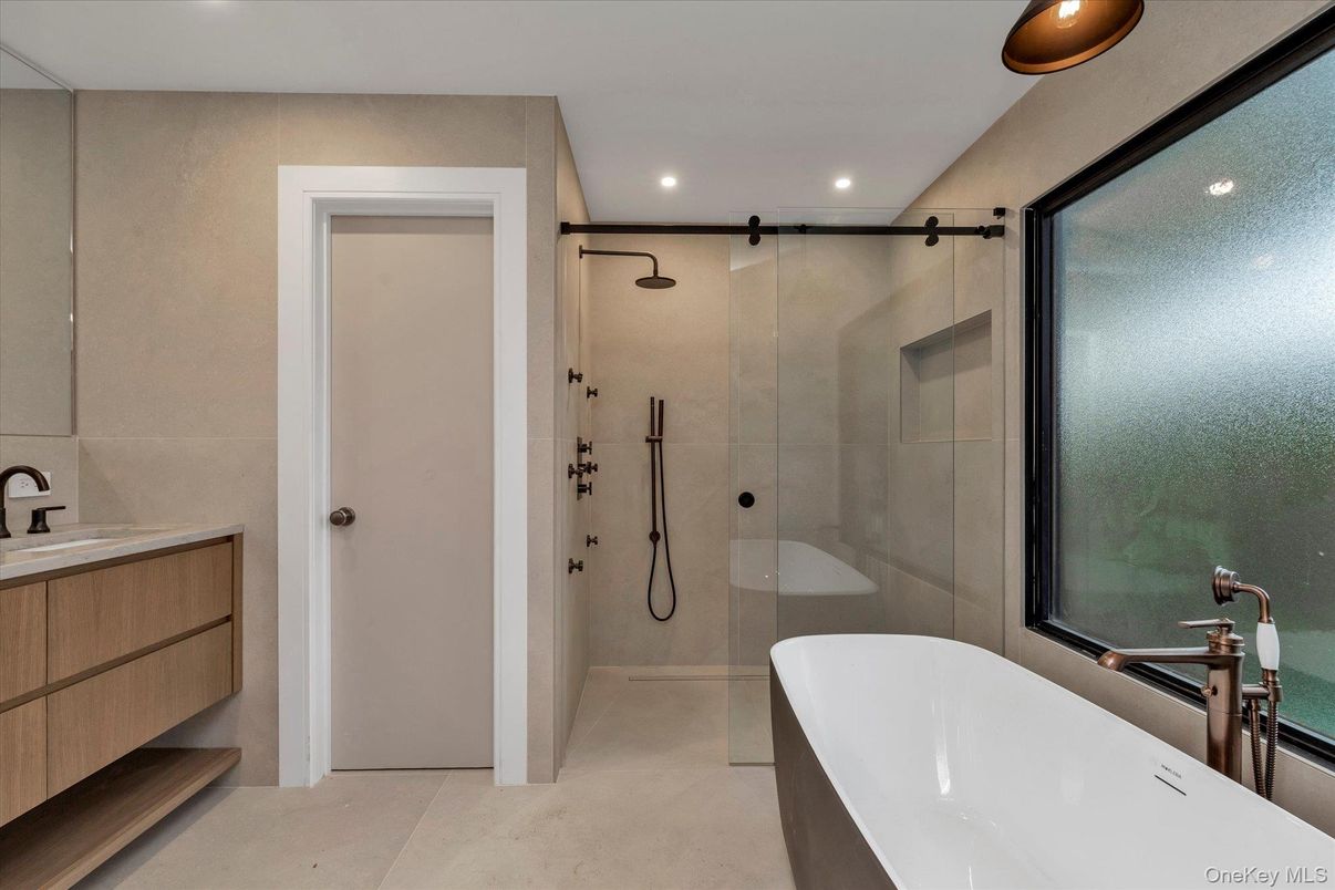 Bathroom, Free Standing Baths, Glass Shower, Interior, Recessed Lighting
