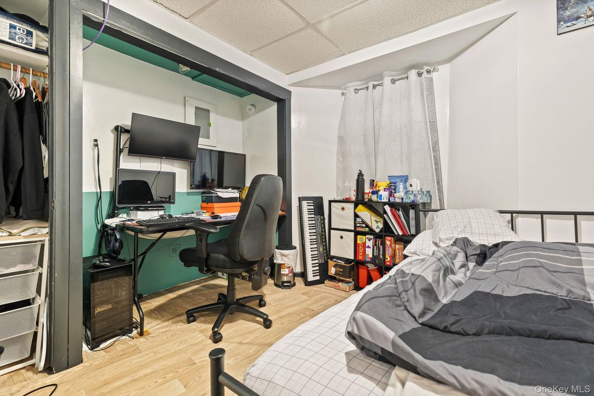 DE Listing image placeholder