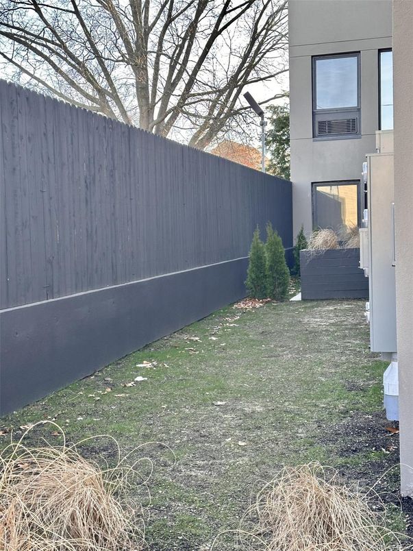 DE Listing image placeholder