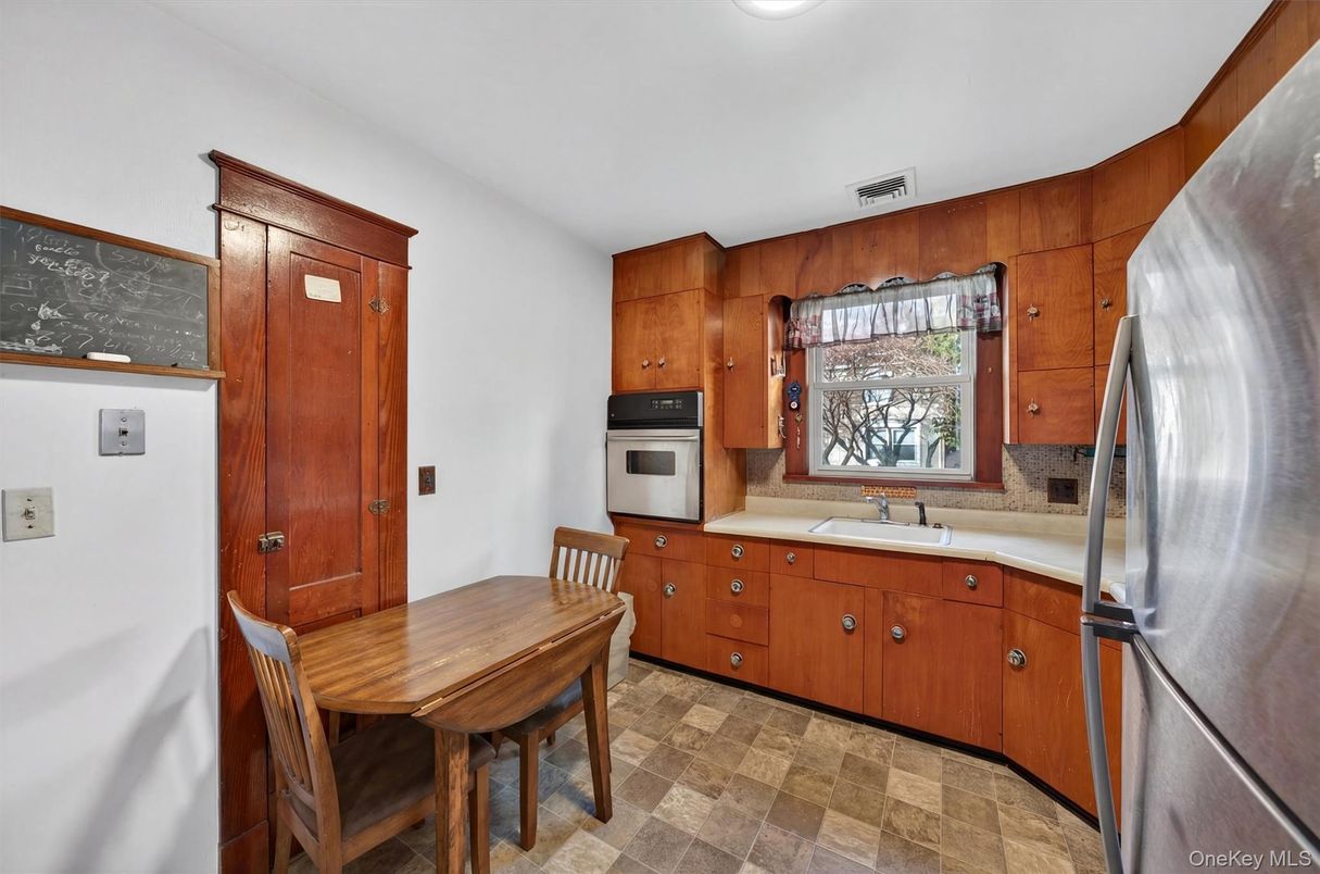 Dining room, Interior, Kitchen, Recessed Lighting, Stainless Steel Appliances, Wooden Walls