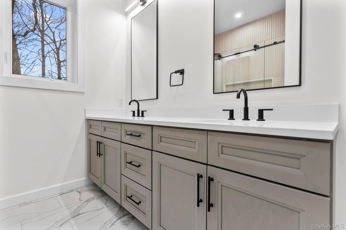 Bathroom, Dual Sink Vanities, Interior, Marble, Recessed Lighting
