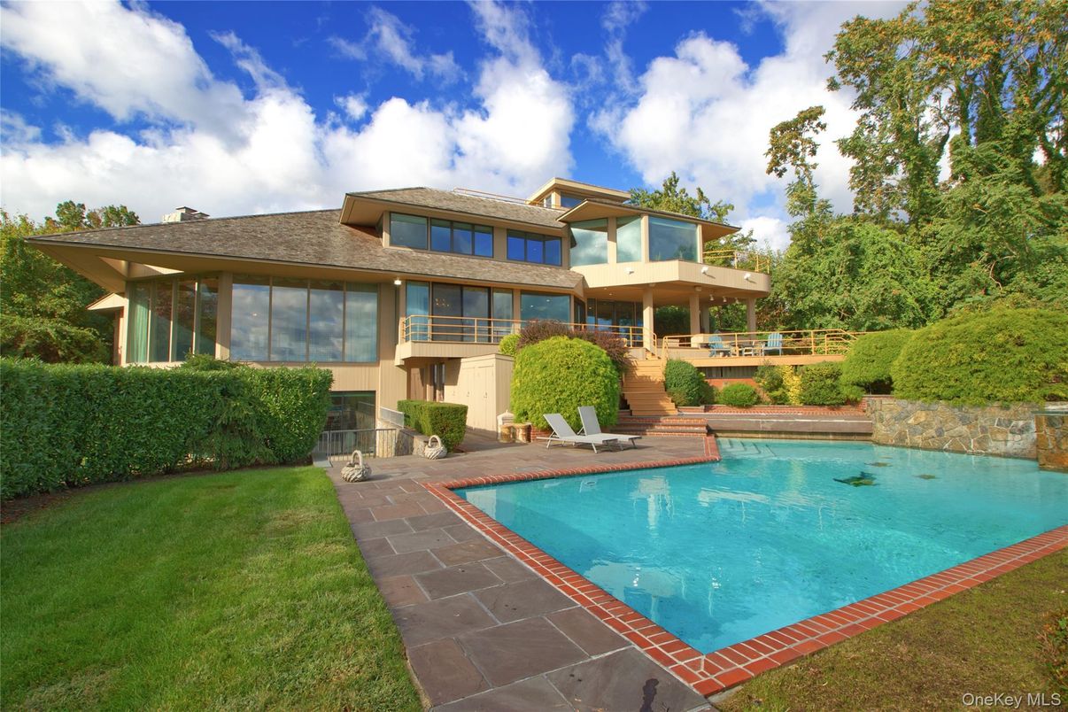 Backyard, Exterior, Pool