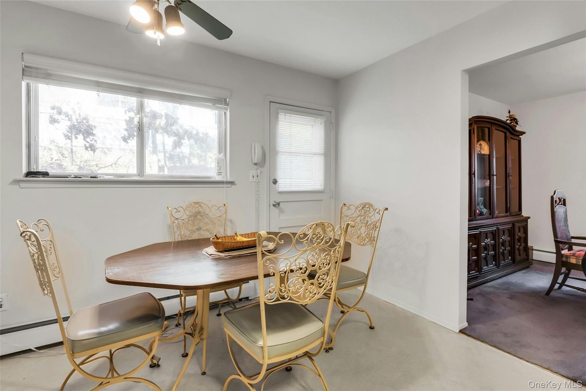 Dining room, Interior