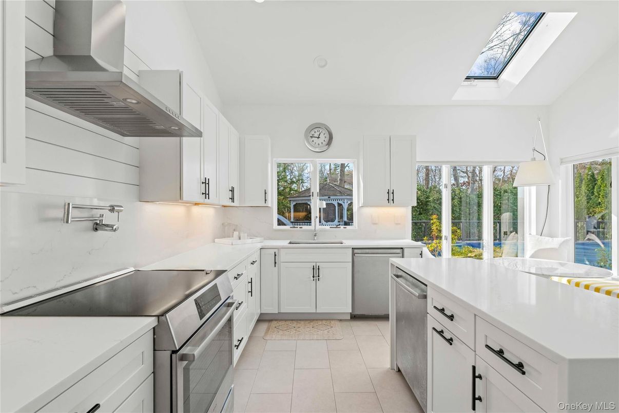 Interior, Kitchen, Stainless Steel Appliances