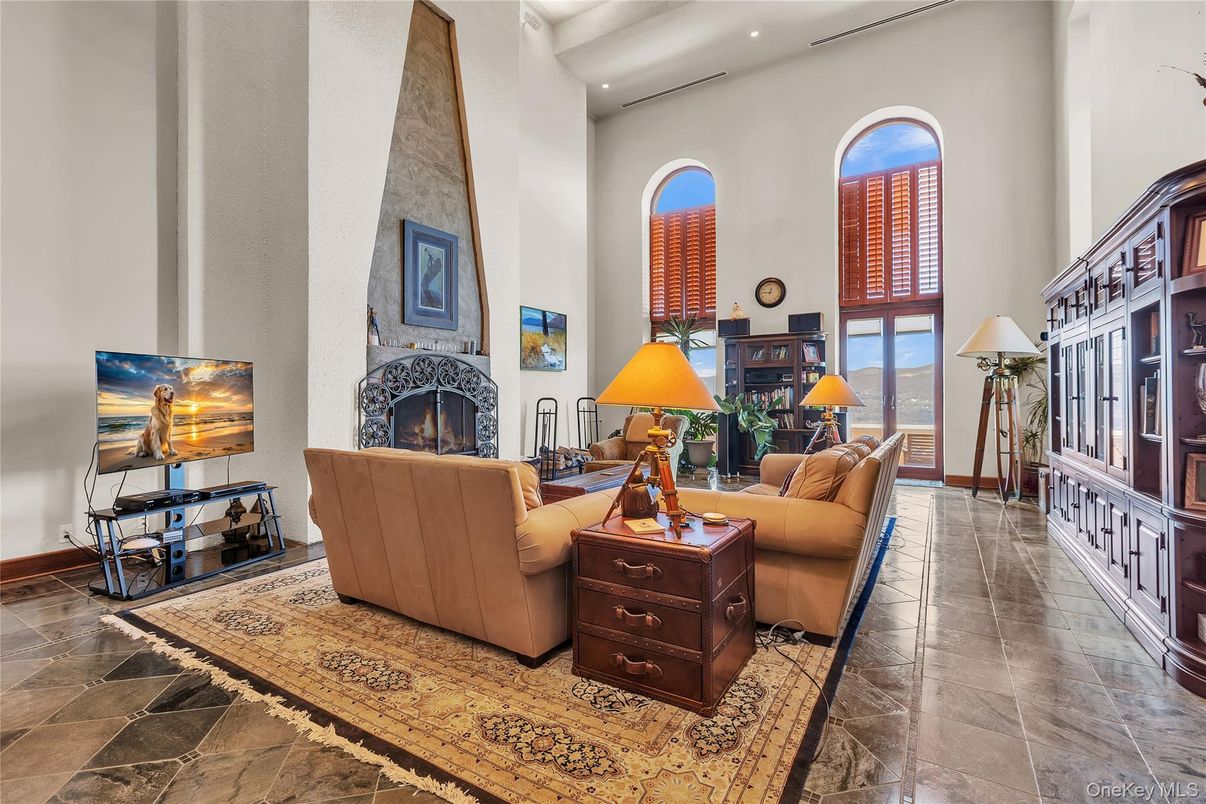 Fireplace, Interior, Living room, Recessed Lighting