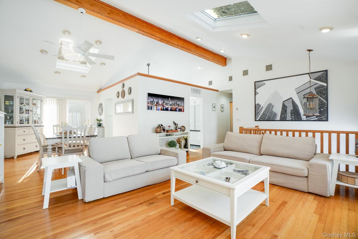 Dining room, Interior, Living room, Recessed Lighting, Wooden Beams, Wood Texture Flooring