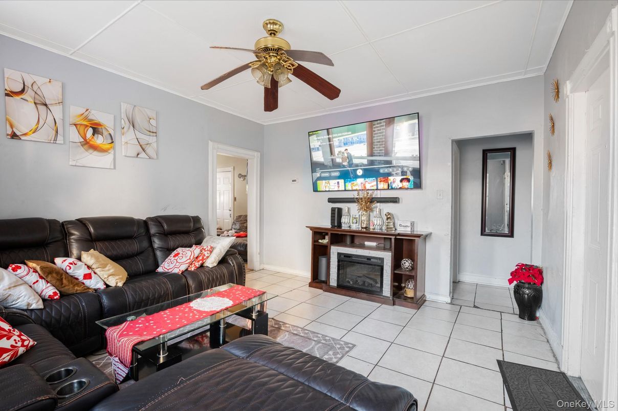 DE Listing image placeholder