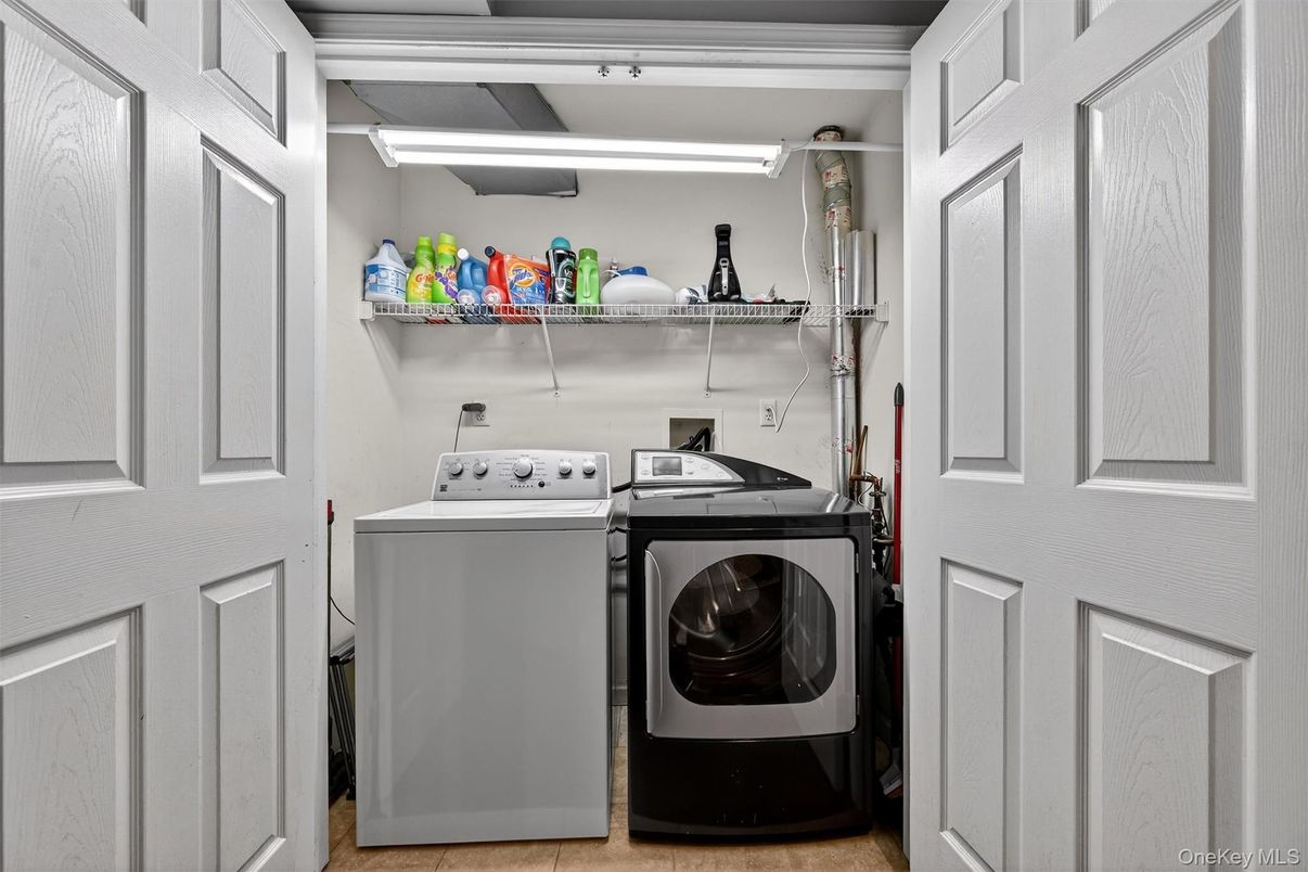 Interior, Utility Closets, Washer