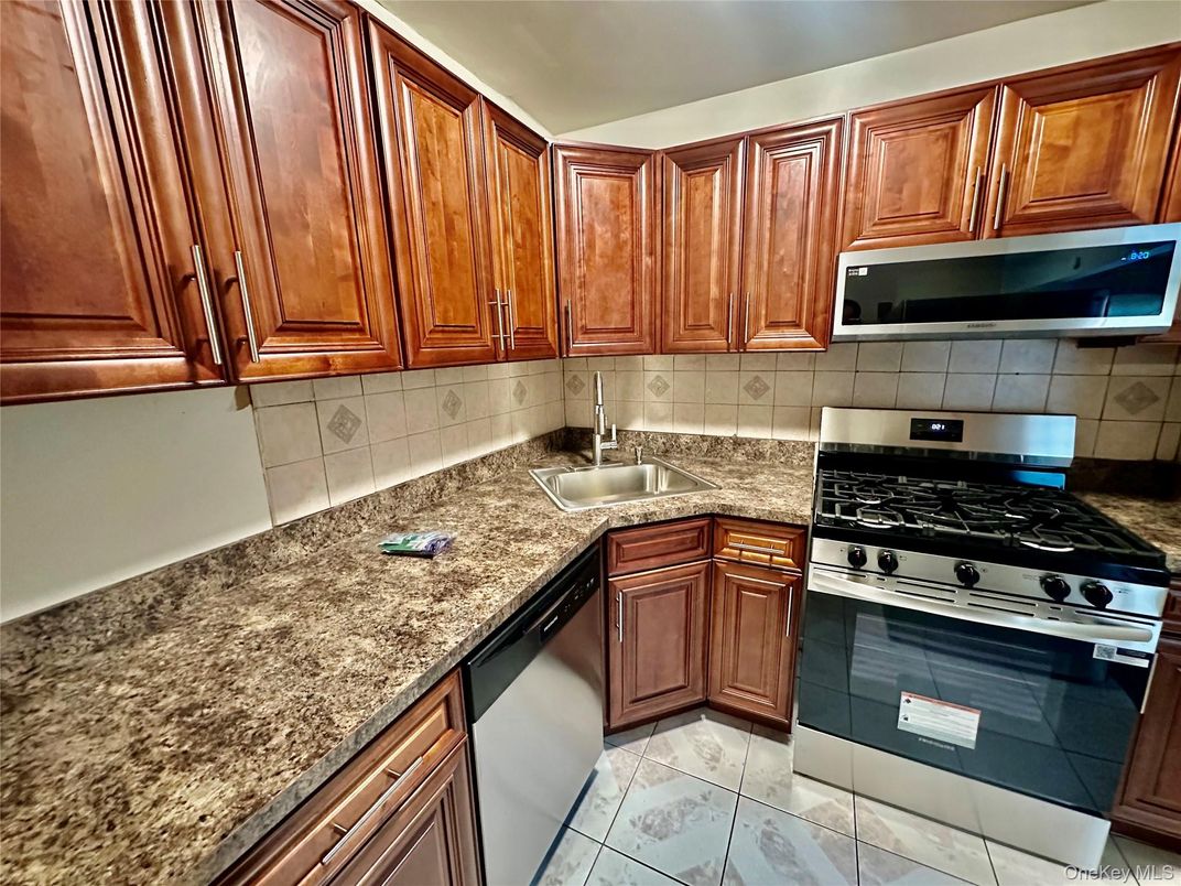 DE Listing image placeholder