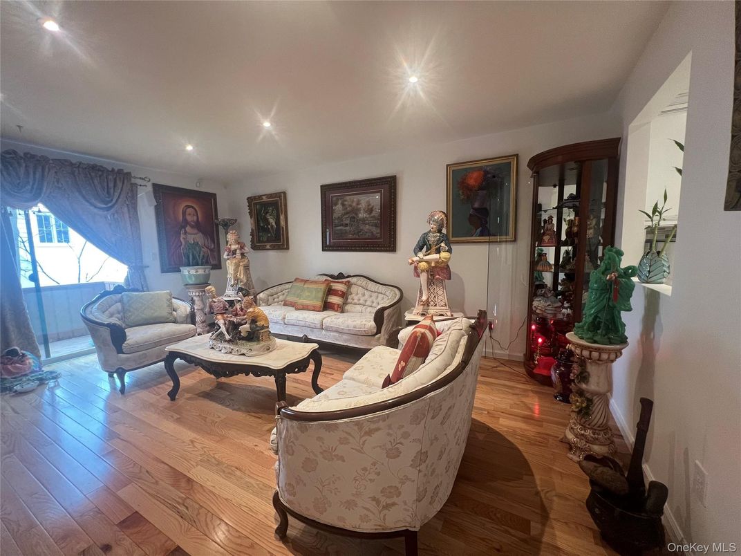 DE Listing image placeholder