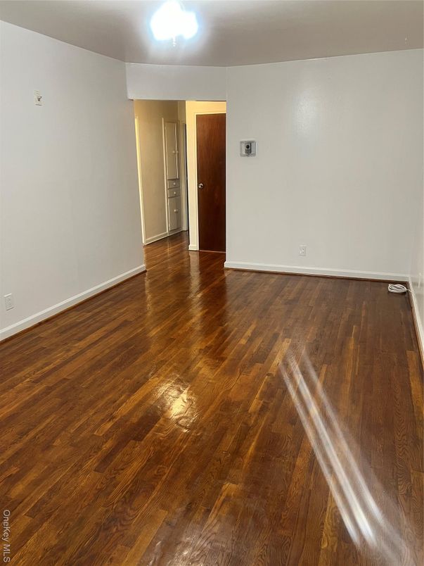 DE Listing image placeholder