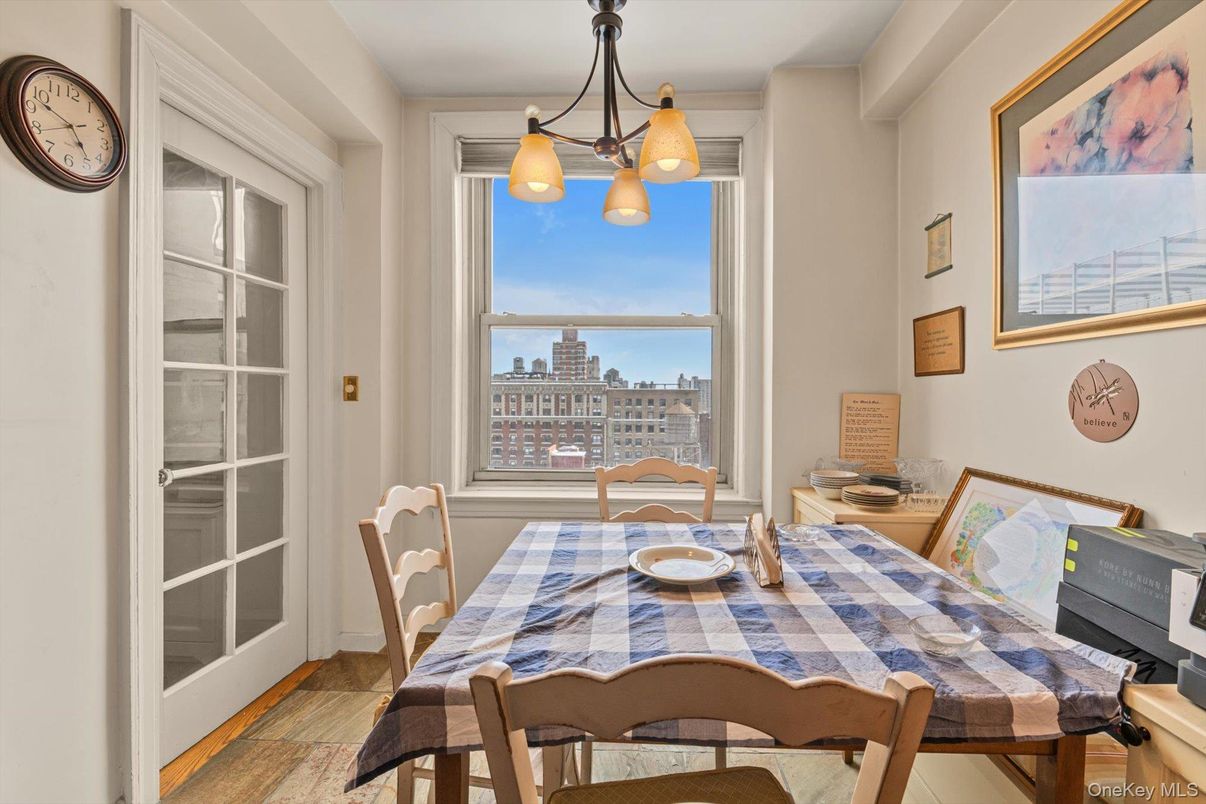 Dining room, Interior, Pendant Lights, Water, Wood Texture Flooring